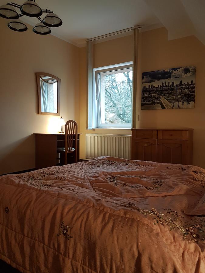 Chrobry Hotel Szprotawa Buitenkant foto
