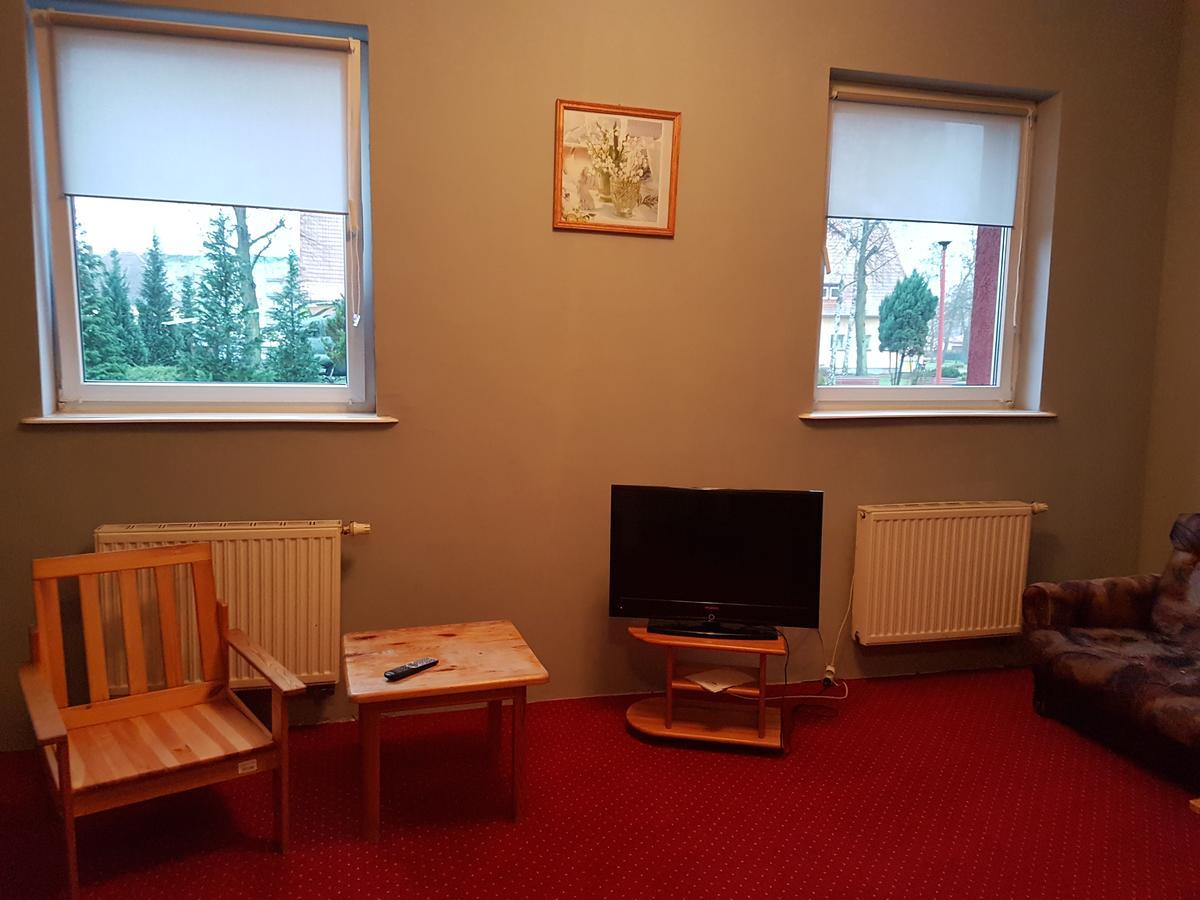 Chrobry Hotel Szprotawa Buitenkant foto