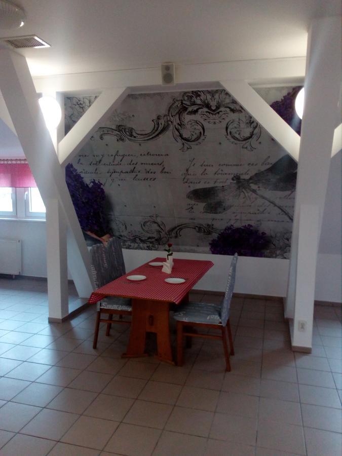 Chrobry Hotel Szprotawa Buitenkant foto